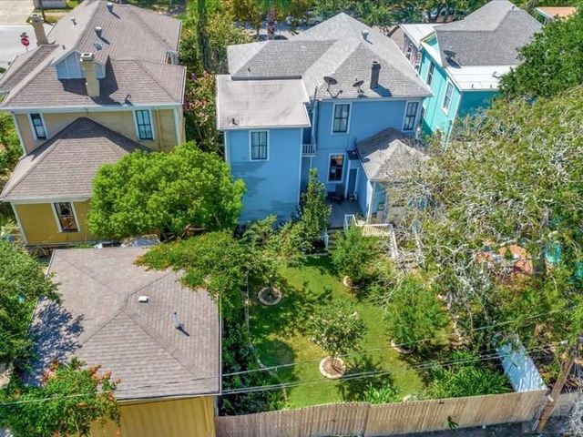 2608 Ursuline Street, Galveston, TX 77550