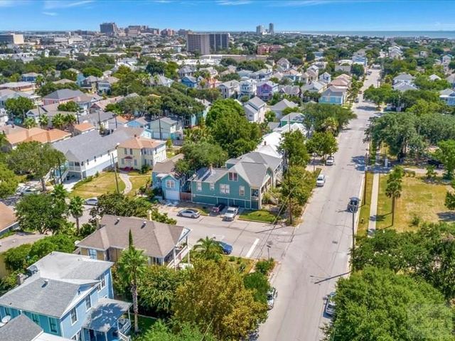 2608 Ursuline Street, Galveston, TX 77550