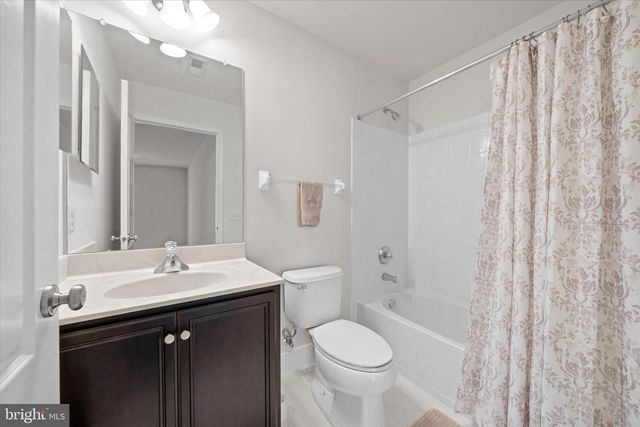 1423 OLMSTED DR, Bear, DE 19701