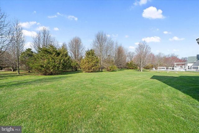 1423 OLMSTED DR, Bear, DE 19701