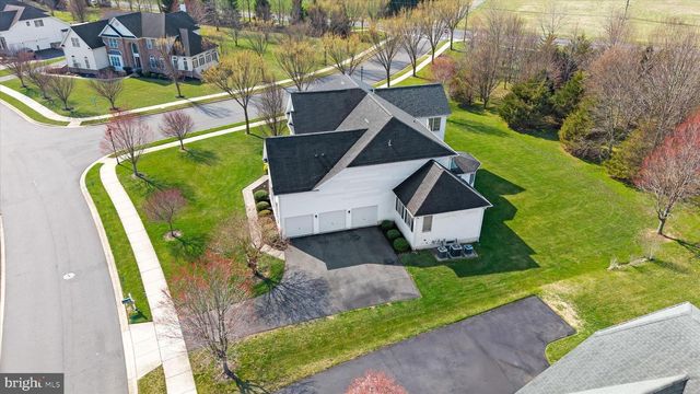 1423 OLMSTED DR, Bear, DE 19701