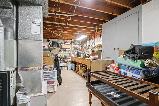 58208 County Road 9, Elkhart, IN 46517