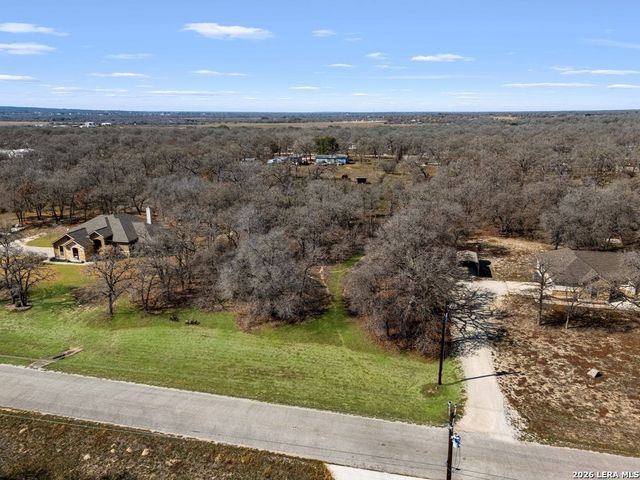 201 Sendera Crossing, La Vernia, TX 78121