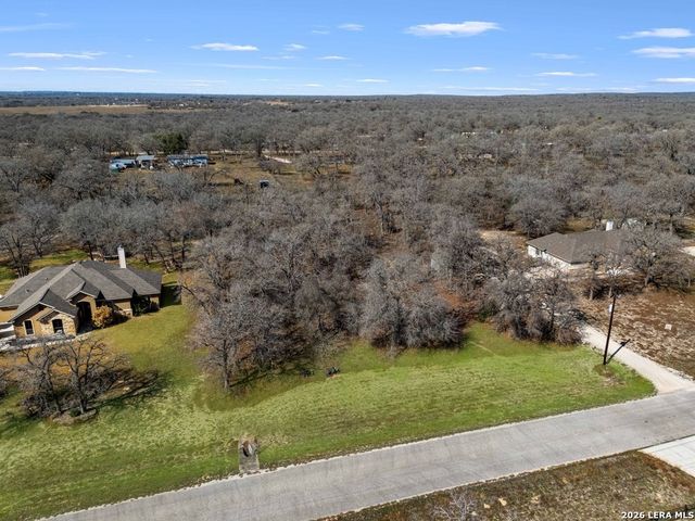 201 Sendera Crossing, La Vernia, TX 78121