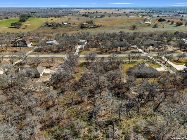 201 Sendera Crossing, La Vernia, TX 78121