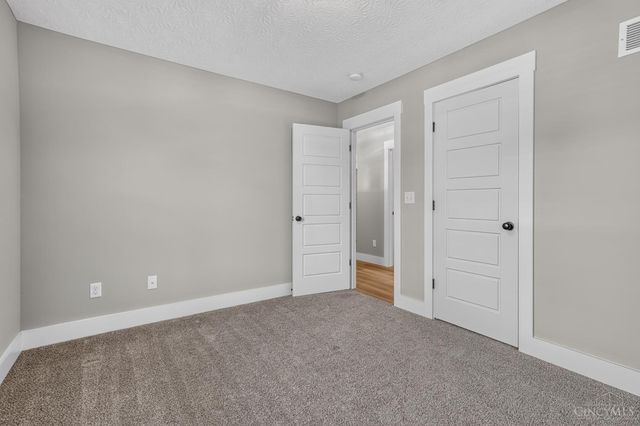 313 Selkirk Place, Trenton, OH 45067