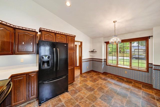7862 W Oakbrook Circle, Madison, WI 53717