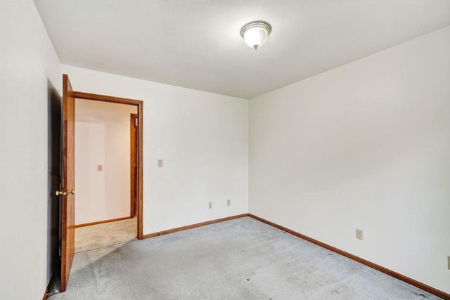 7862 W Oakbrook Circle, Madison, WI 53717