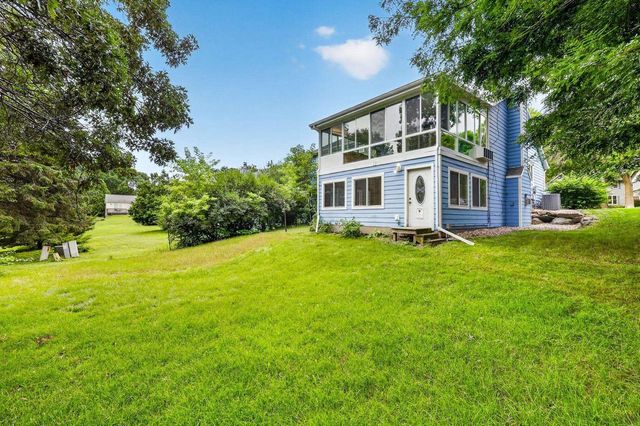 7862 W Oakbrook Circle, Madison, WI 53717
