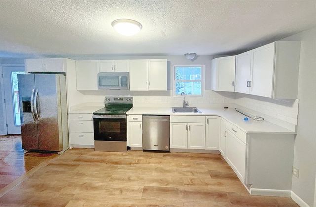 264 Greene St 264, North Andover, MA 01854