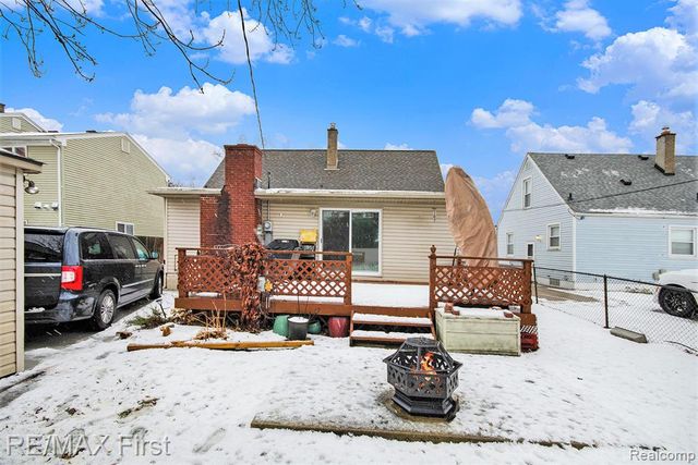 25861 Wiseman Street, Roseville, MI 48066