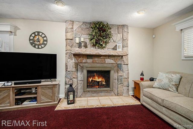 25861 Wiseman Street, Roseville, MI 48066