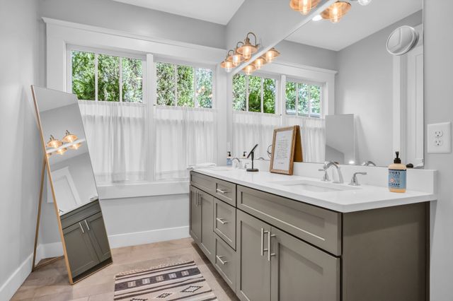 338 3rd Ave, S, Franklin, TN 37064