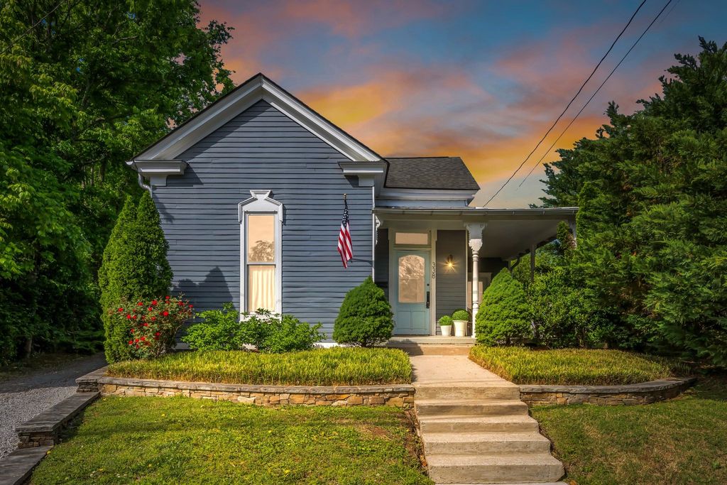 338 3rd Ave, S, Franklin, TN 37064