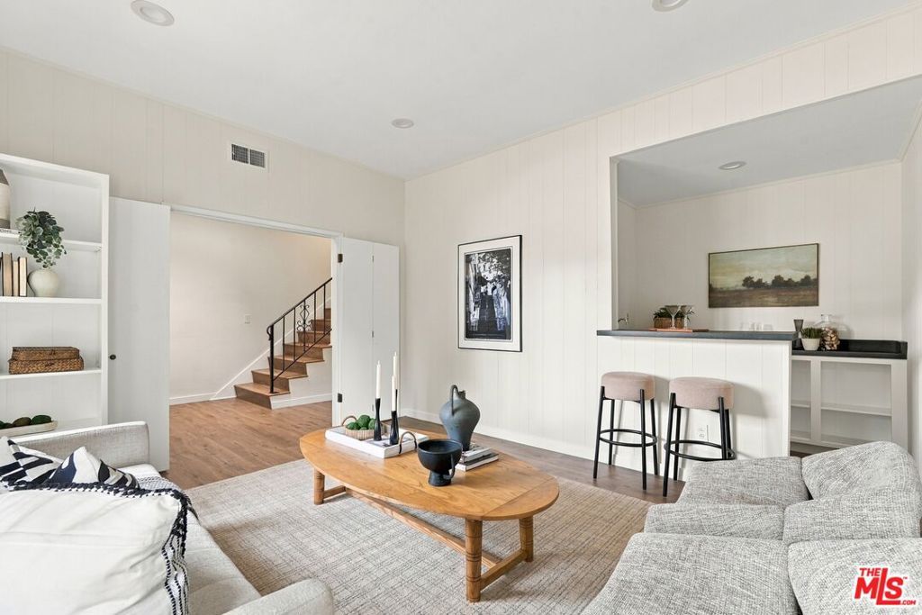 15435 Runnymede Street, Van Nuys, CA 91406 — photo 3