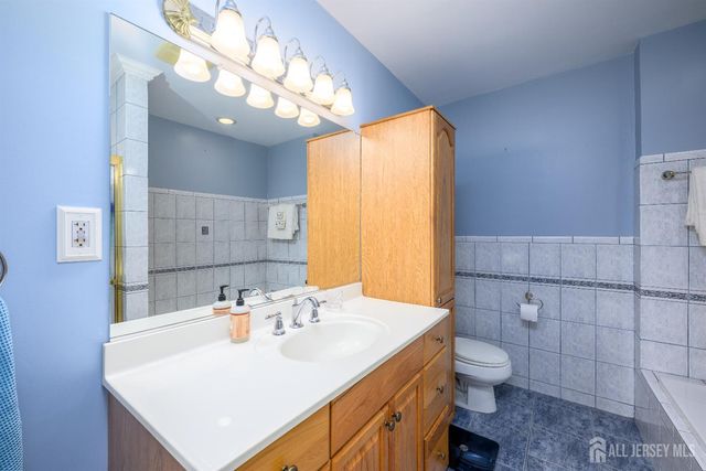 65 Wilson Road, Franklin Twsp, NJ 08873