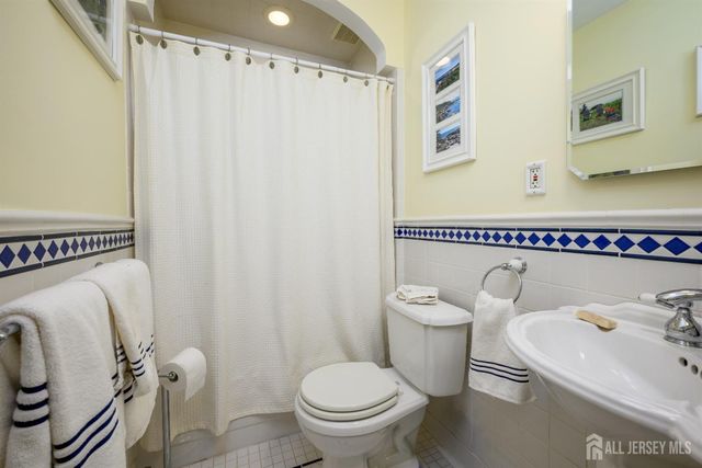 65 Wilson Road, Franklin Twsp, NJ 08873