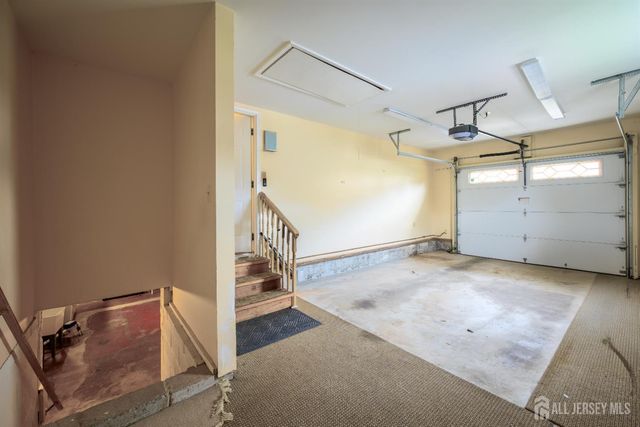 65 Wilson Road, Franklin Twsp, NJ 08873