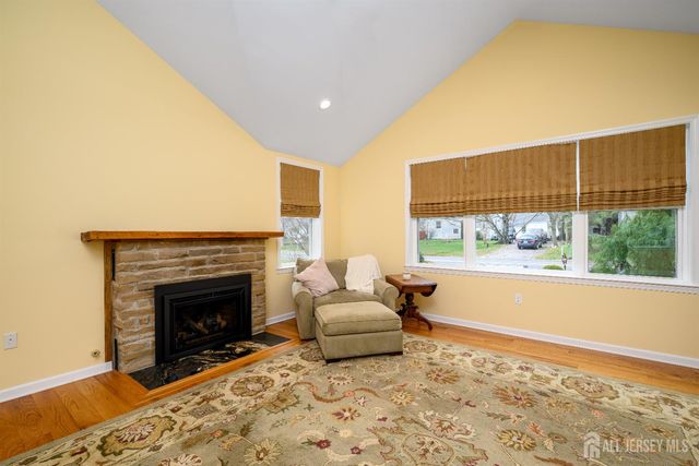 65 Wilson Road, Franklin Twsp, NJ 08873