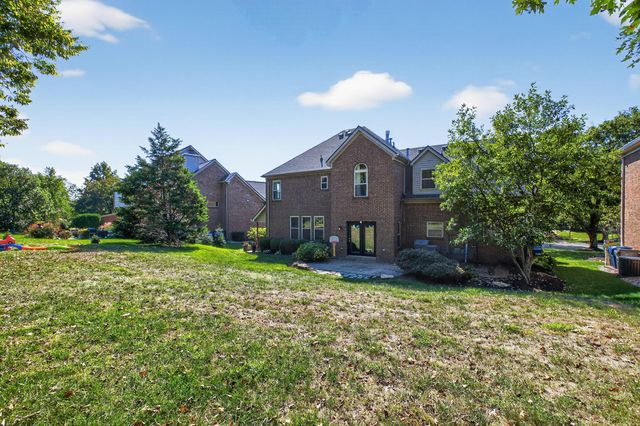 3213 Darlington Circle, Lexington, KY 40509