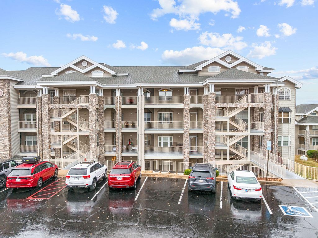 200 Glory Road 1, Branson, MO 65616