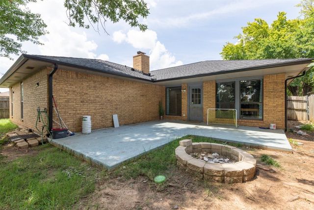 10412 NW 37th Street, Yukon, OK 73099