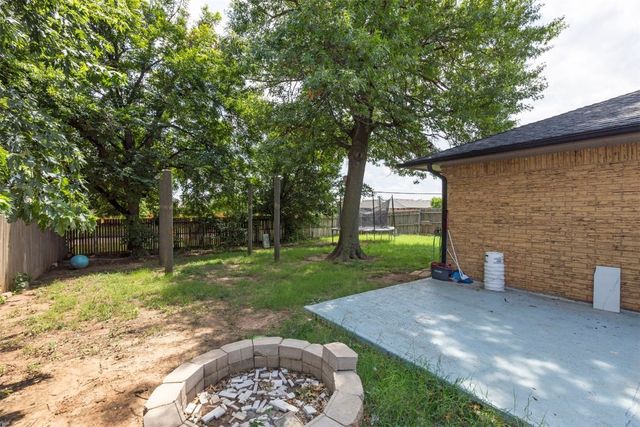 10412 NW 37th Street, Yukon, OK 73099