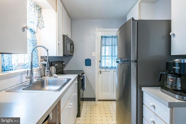 850 E MADISON ST, Lancaster, PA 17602