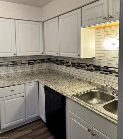 6975 Bonnot DR, Norfolk, VA 23513