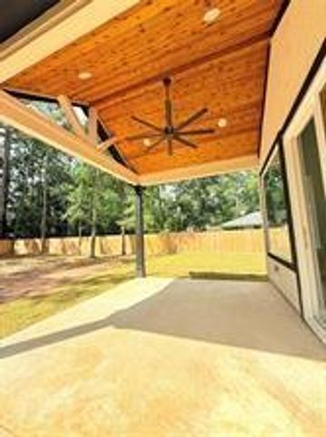 2678 Colosseum, New Caney, TX 77357