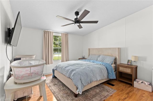 1913 NC Highway 150, Lexington, NC 27295