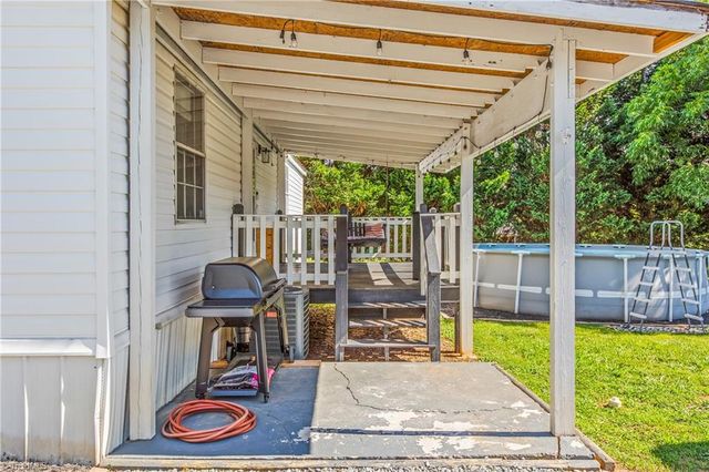 1913 NC Highway 150, Lexington, NC 27295