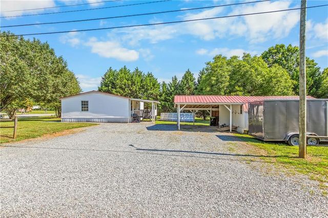 1913 NC Highway 150, Lexington, NC 27295