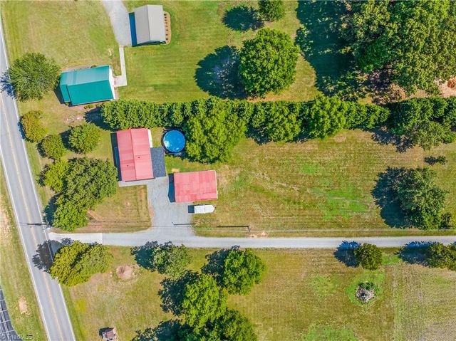 1913 NC Highway 150, Lexington, NC 27295