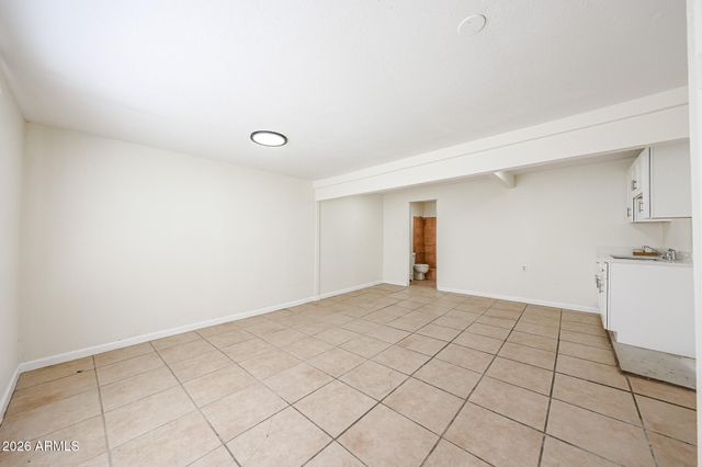 3951 W Monte Vista Road, Phoenix, AZ 85009
