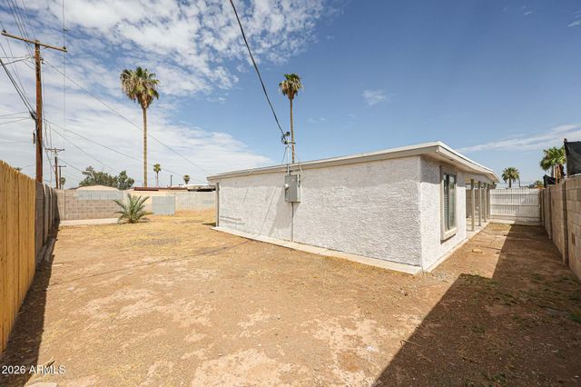 3951 W Monte Vista Road, Phoenix, AZ 85009