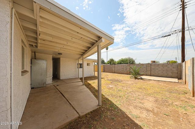 3951 W Monte Vista Road, Phoenix, AZ 85009