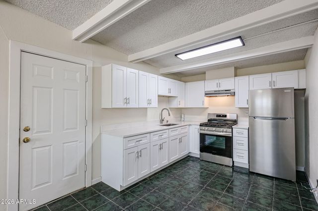 3951 W Monte Vista Road, Phoenix, AZ 85009
