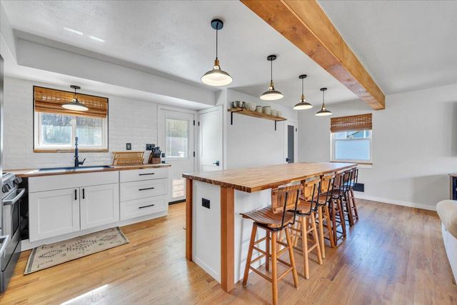 951 Hartsook BLVD, Roanoke, VA 24014