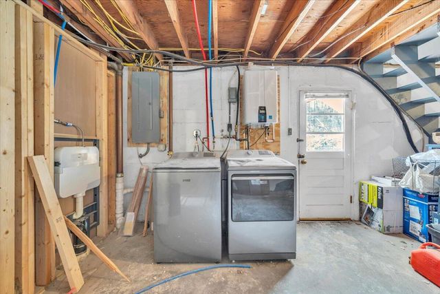 951 Hartsook BLVD, Roanoke, VA 24014