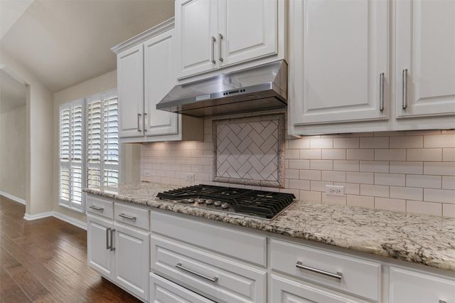 7901 Arbor Knoll CT, Lago Vista, TX 78645