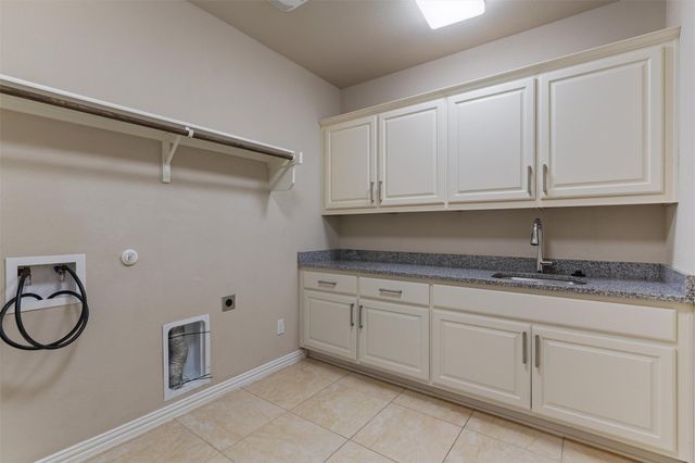 7901 Arbor Knoll CT, Lago Vista, TX 78645