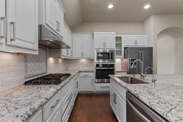 7901 Arbor Knoll CT, Lago Vista, TX 78645