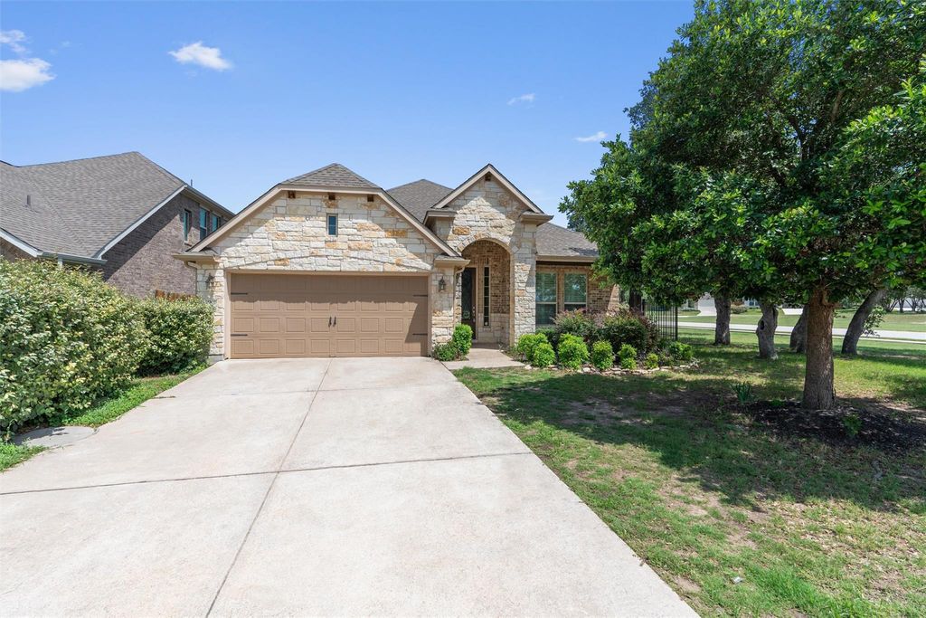 7901 Arbor Knoll CT, Lago Vista, TX 78645