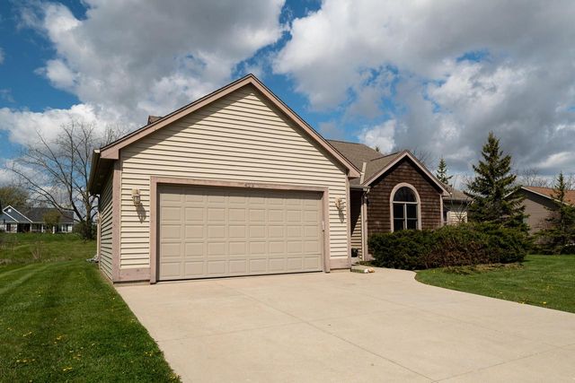 429 S Heritage STREET, Belgium, WI 53004