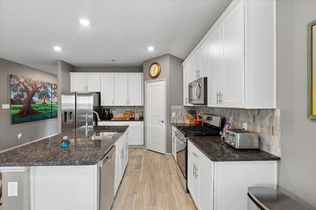 5557 Castle Peak Bend, Fort Worth, TX 76126