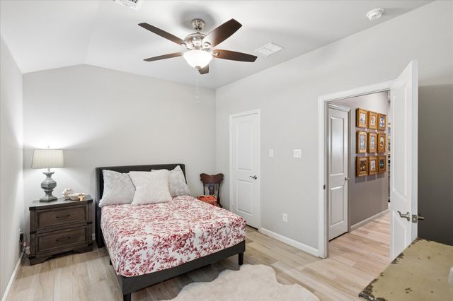 5557 Castle Peak Bend, Fort Worth, TX 76126