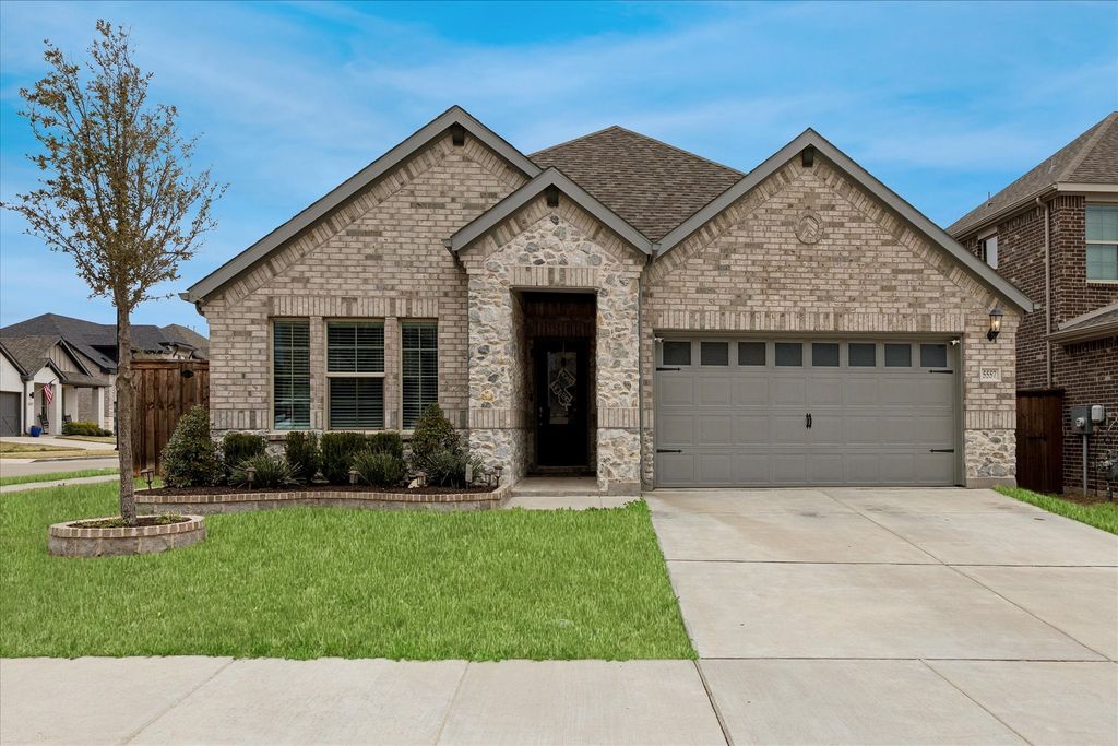 5557 Castle Peak Bend, Fort Worth, TX 76126