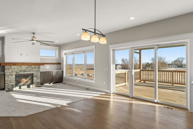 11515 NW 106th Avenue, Granger, IA 50109