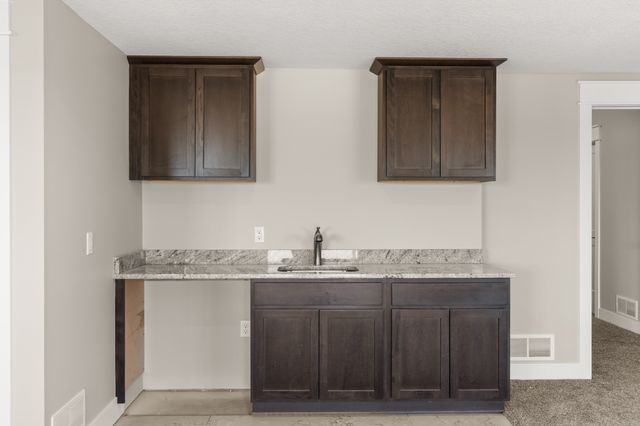 11515 NW 106th Avenue, Granger, IA 50109